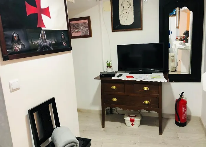 Pe Do Castelo Casinha